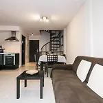 Duplex Nirvana 아파트 칼라오살바헤