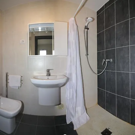 Duplex Nirvana 아파트